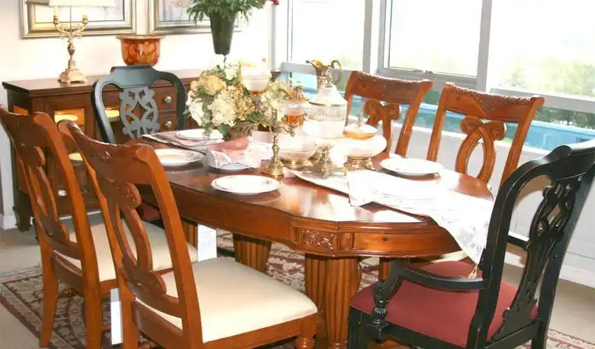 美克美家椭圆餐桌mk546011