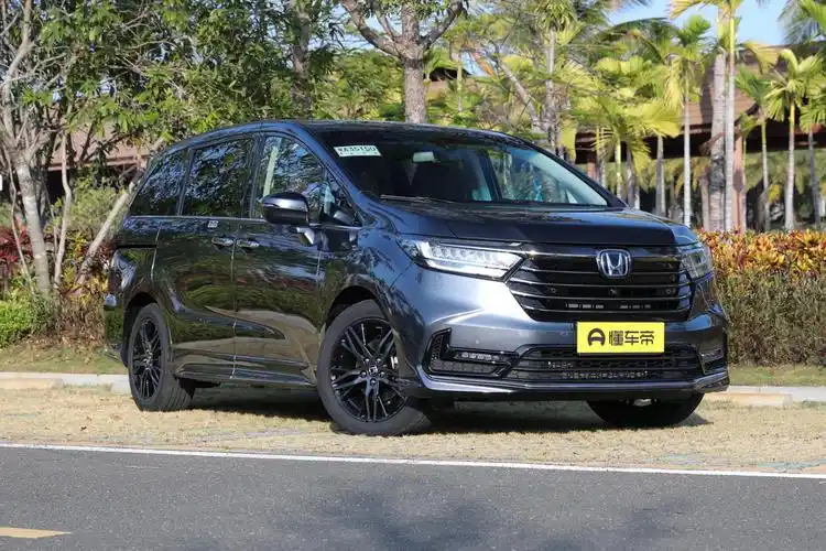 新款广汽本田奥德赛,是一台宽敞舒服,经济,安全的七座mpv车型