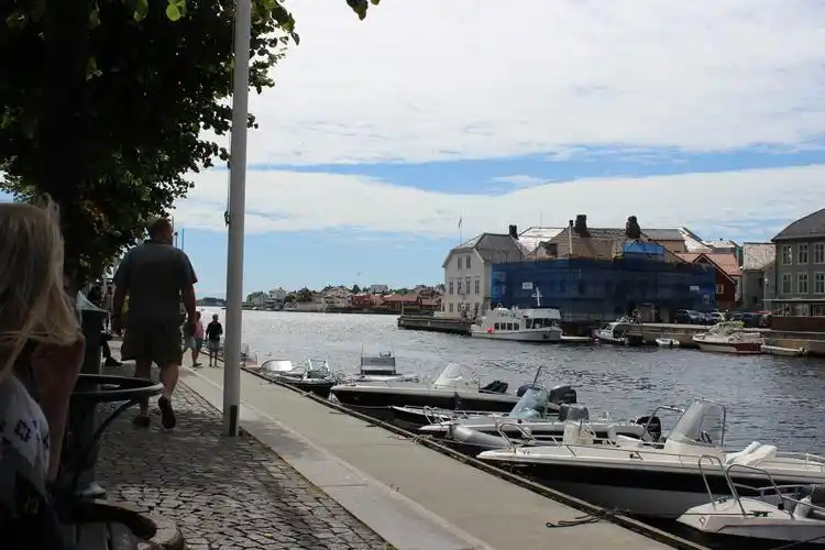 on day five and six02we left the farm and drove to the