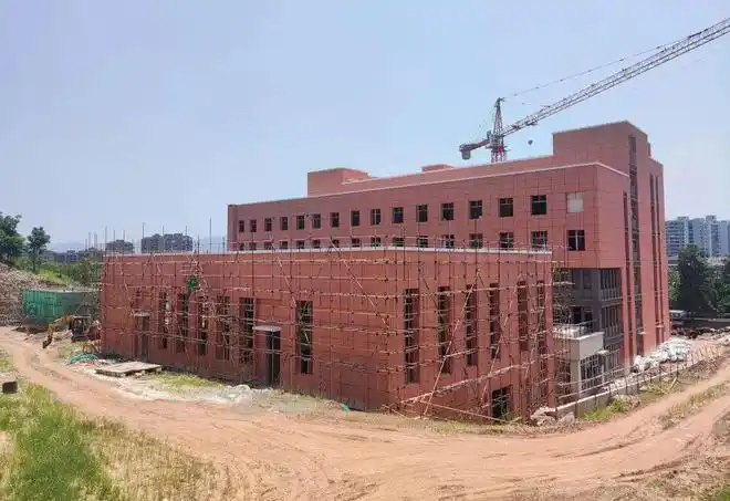 2022年,重庆铁路枢纽东环线北碚段全长31公里建成贯通,沿线新建的水土