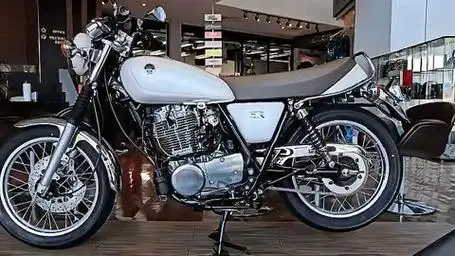 雅马哈 sr400复古风格,真实设计