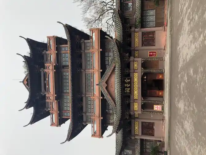 "四绝"之一的奎星阁,如一枚中国亭阁建筑的瑰宝,在长江边熠熠生辉