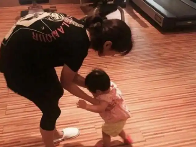 今日关注:朱亚文|带你参观朱亚文的豪宅:全屋都是名贵地板,家里还有