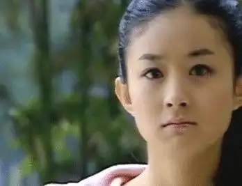 赵丽颖成名前的旧照被吐槽,造型显脸胖还搭配鼻钉,不忍直视?_网易订阅