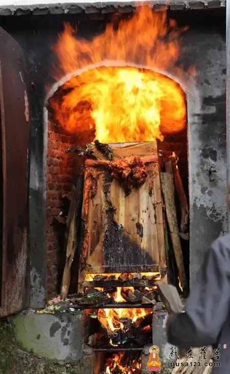 支提山华严寺举行妙果老法师圆寂荼毗赞颂法会