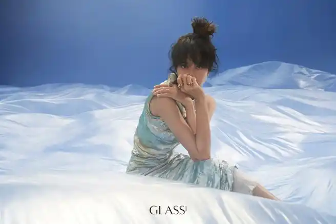 glass九月刊封面##莫文蔚多面自我大片