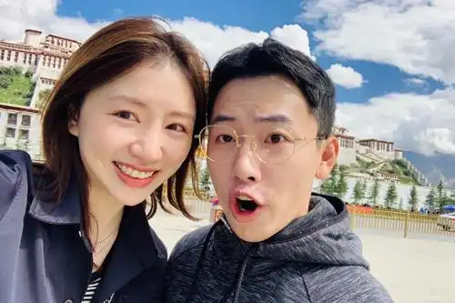 32岁体操王子邹凯 婚后7年超恩爱 妻子周捷晒娃又跳舞秒变辣妈