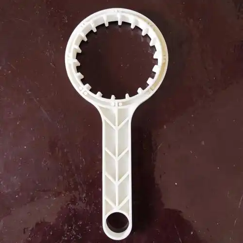 净水器滤芯扳手工具10寸20寸滤瓶滤芯更换扳手通用拆卸板手ro膜板手