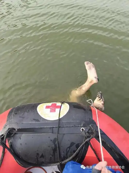 悲剧南部一男子溺水身亡已经打捞上岸