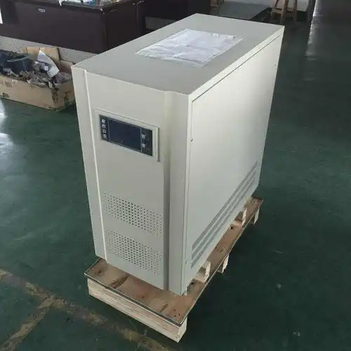 这种是三相无触点稳压器
