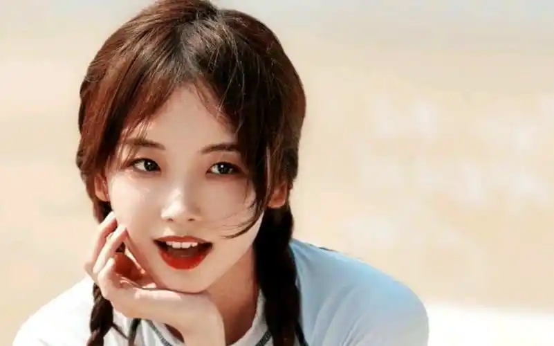 最美主持人王冰冰美照