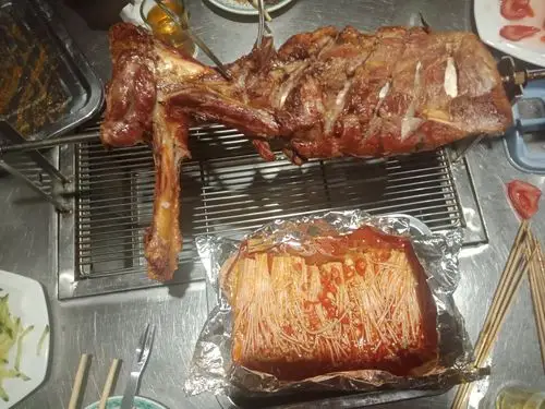 大草原烤羊腿