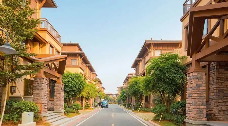 佛山高明美的鹭湖4房ktv轰趴度假别墅位于白鹭自然保护区内