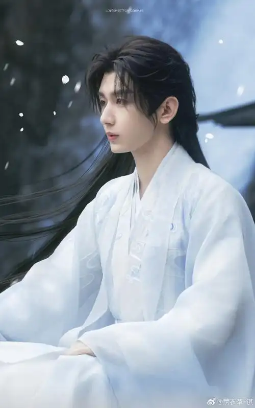 成毅的每一部武侠古风,皆实为我心中所慕所爱.