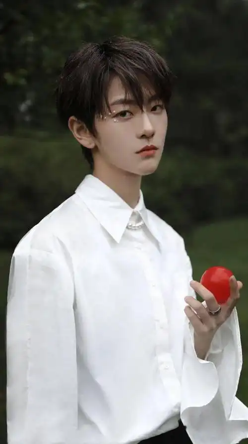 手机壁纸创造营刘梦