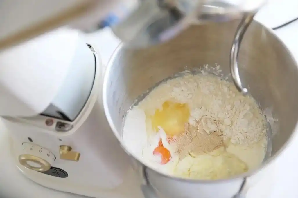 毛毛虫面包.#面包人面包魂 毛毛虫面包制作方法在图9上,字迹 - 抖音