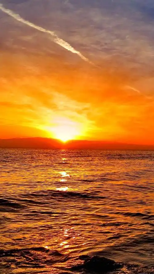 情感测试选一个你最喜欢的夕阳图测试他离开你会幸福吗