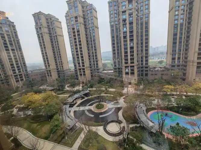 华润金悦湾298平米没住过人的豪装大平层送两个负一楼的车位