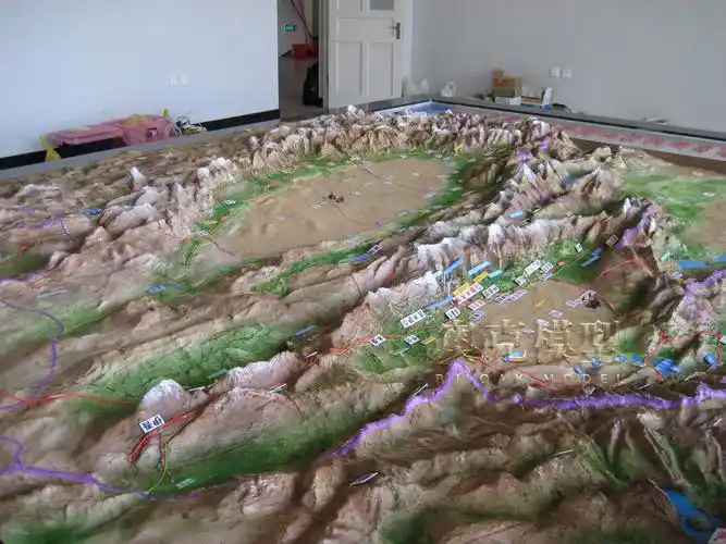 山体地形模型