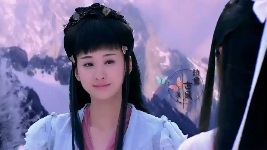 《天天有喜》白梅瑛离不开刘海?当她掀起刘海后全网沸腾:太惊艳