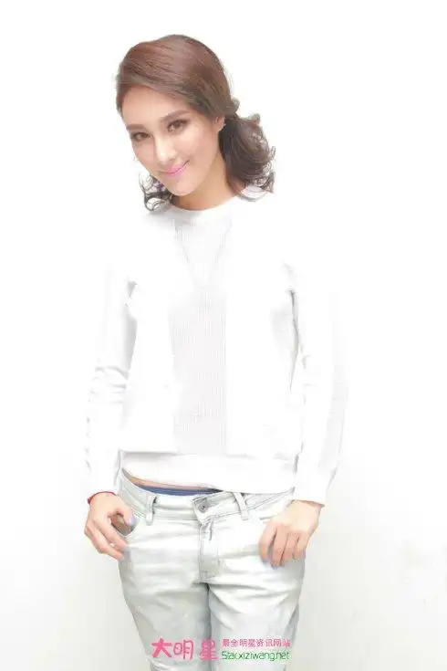 非诚勿扰方妮努尔资料方妮努尔牵手成功了吗3