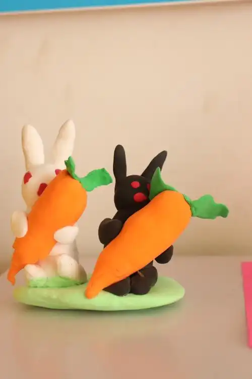 北辛学校2020年度轻粘土作品赛——孩子们眼中的童话世界