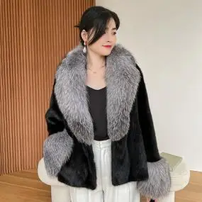 进口貂皮大衣女狐狸毛领短款皮草外套时尚天鹅绒水貂整貂2021新款