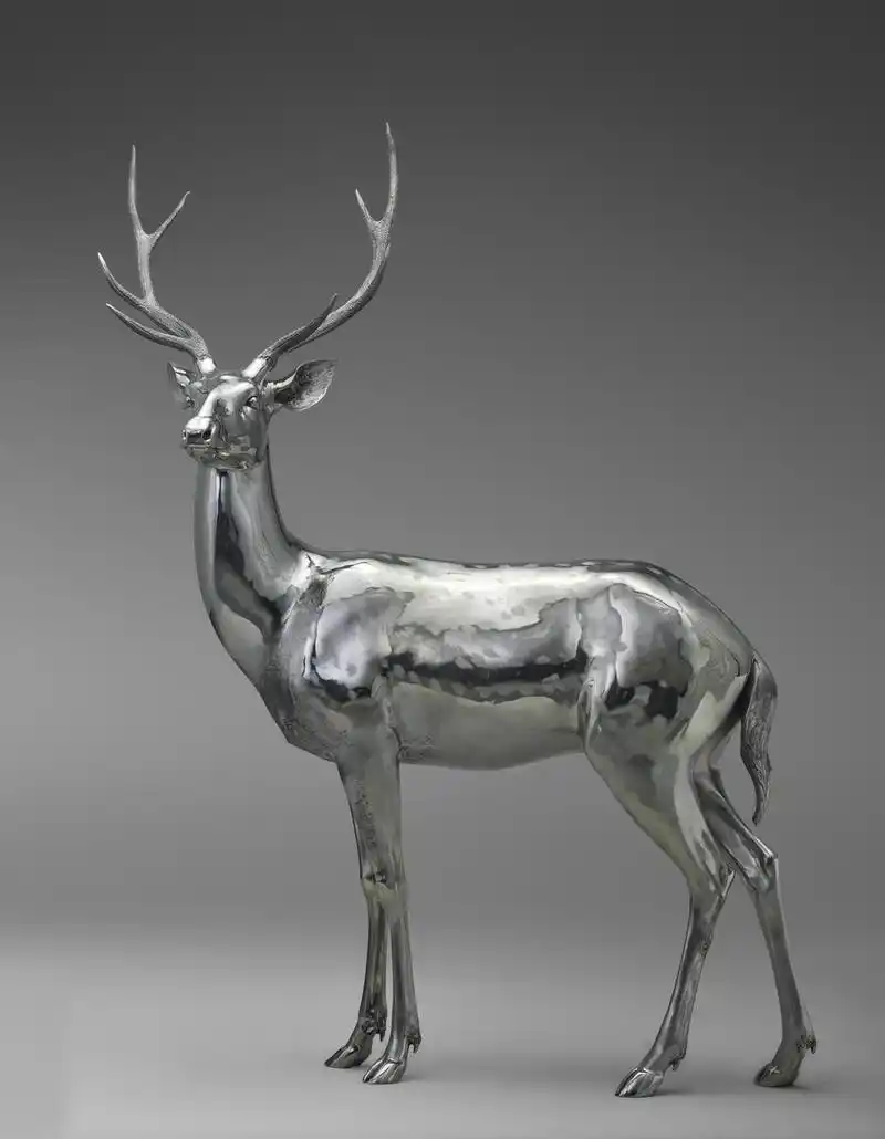 作品曾三次创造中国雕塑家在国际市场上的最高拍卖纪录