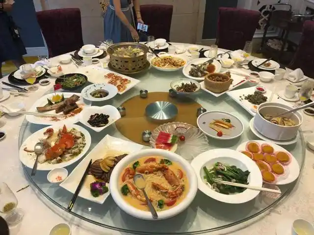 图集| 荣誉酒店,龙虾海参,鳕鱼龙胆,不要被五星装潢吓到,其实性价比挺