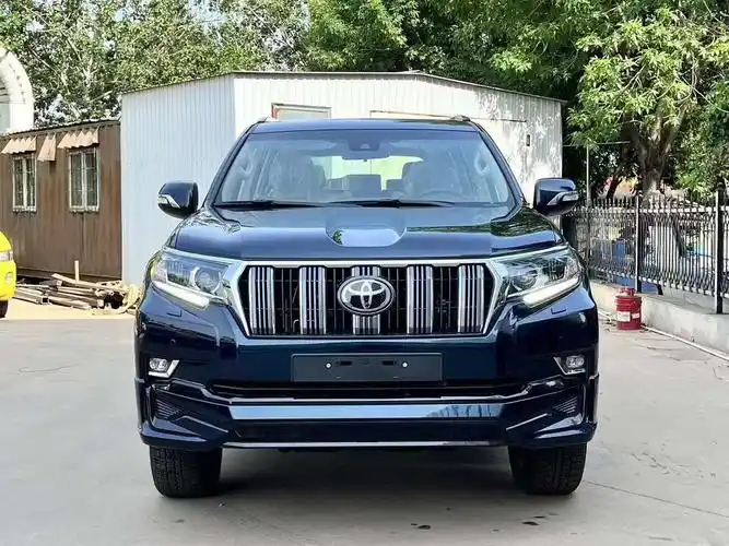 外观犀利凶猛丰田霸道4000现车热销中