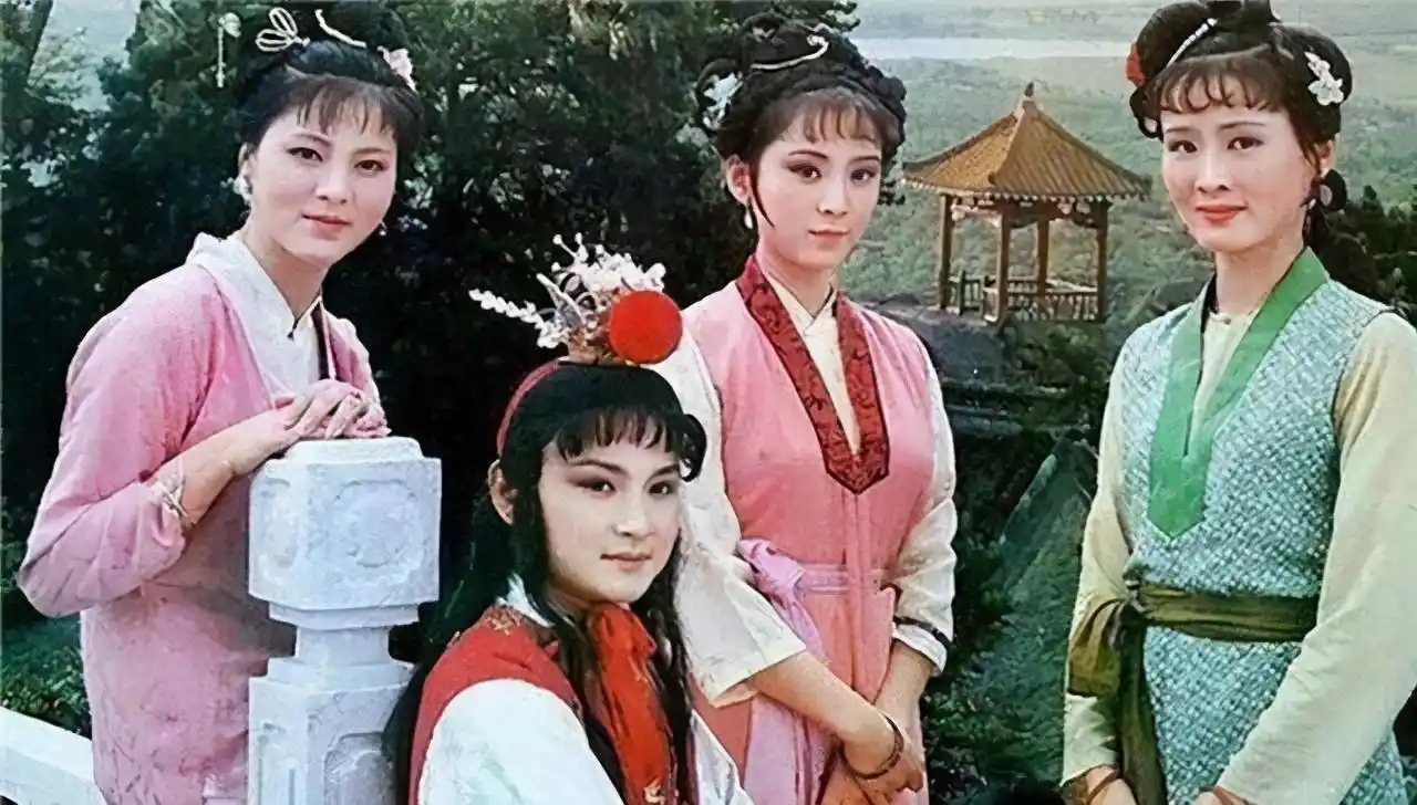 贾府有很多自杀的女人,为何在袭人的眼里却是人间天堂?_宝玉