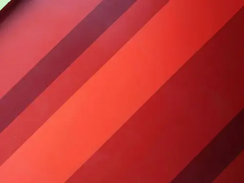 红色为主色的渐变色块,浓烈,规整手机壁纸下载