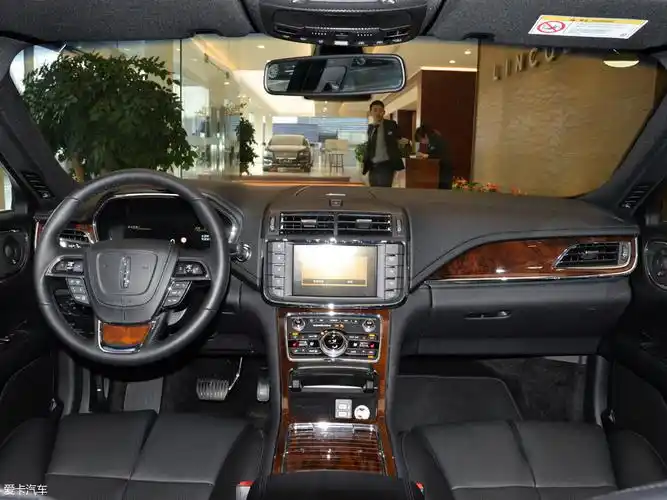 2017款林肯大陆 3.0t 四驱尊耀版