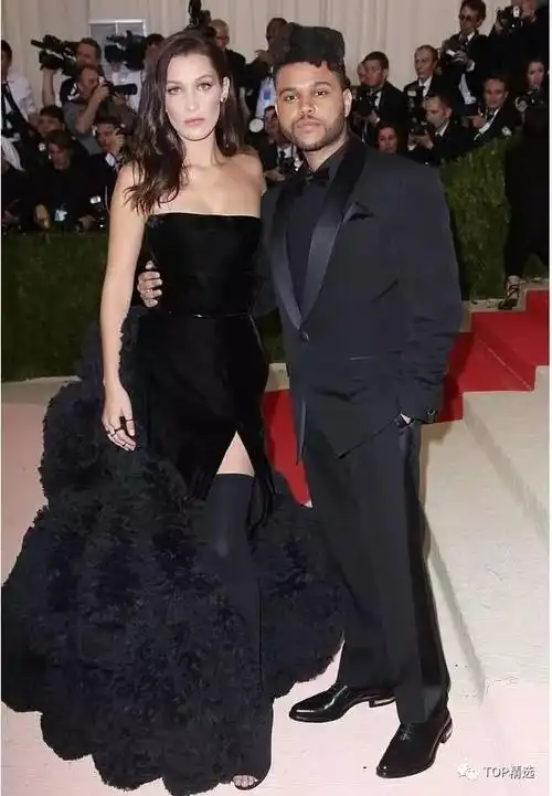 前阵子赛琳娜(selena gomez)和比伯(justin bieber)连续被拍到一起