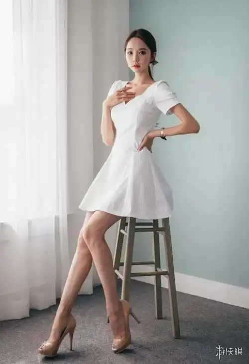 韩国"千变女郎"朴秀妍福利写真 黑丝美腿性感大姐姐