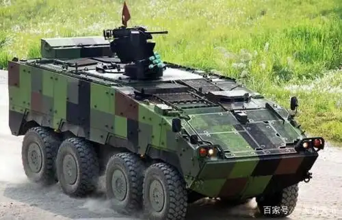 台湾军工自行研制的步兵战车---"云豹"装甲车