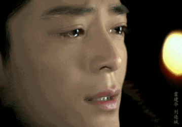 娱乐圈中,"哭"的最感人的男明星,网友表示张艺兴好美!