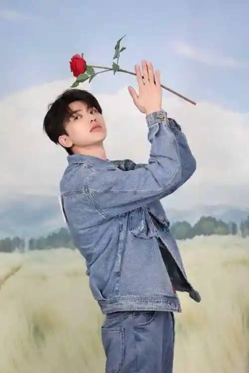 接收男朋友送来的花95  520快乐98@蔡徐坤#蔡徐坤