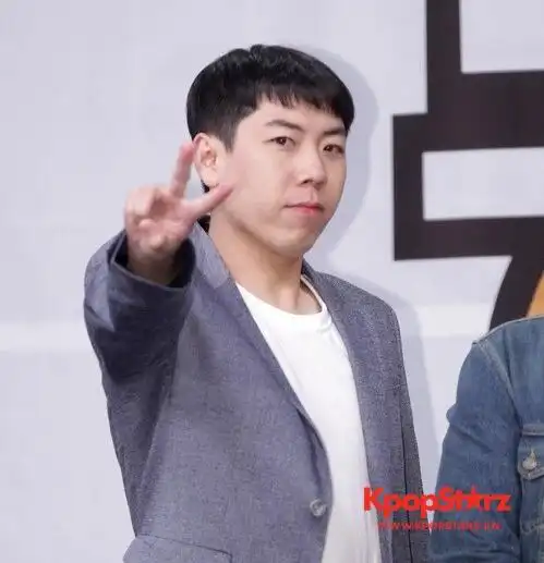 合流sbs综艺节目《running man》,池石镇问道:"你哥哥梁世亨有说什