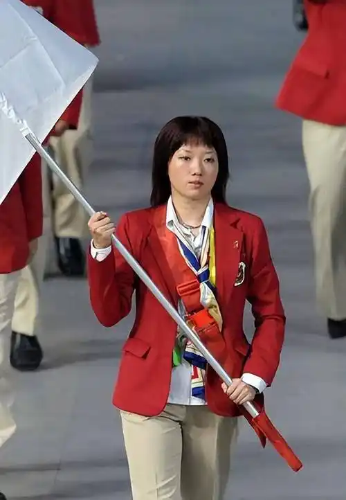 乒坛名将李佳薇:与羽坛帅哥分手后嫁富商,现状如何?