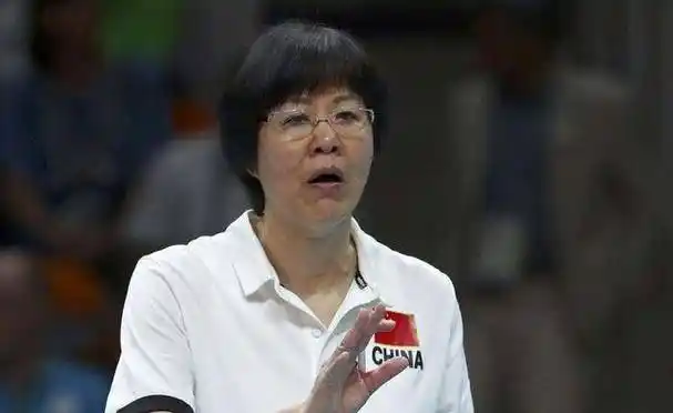 郎平女儿白浪:父亲为她15年不娶,60岁再婚,还给她生8岁弟弟!