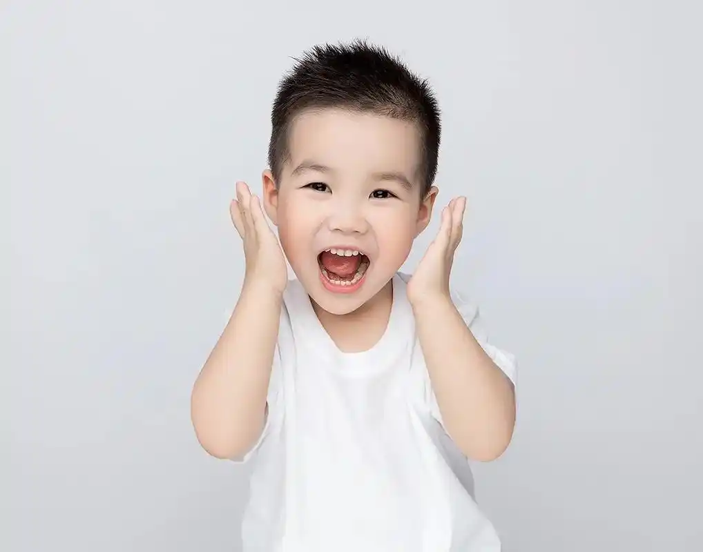 简约好看的笑脸照告诉你一定要拍