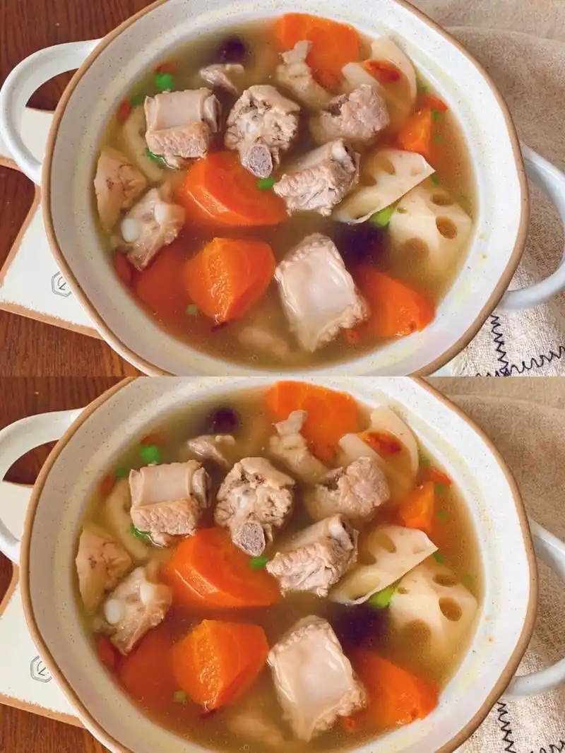 9215鲜美好喝的莲藕红萝卜排骨汤,秋冬必备 今天和大家分享一款