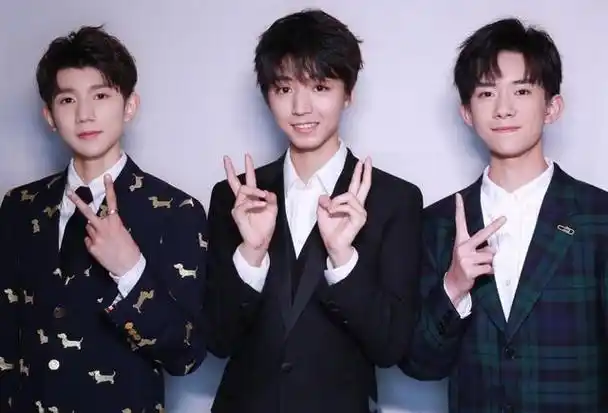 被"双j"接连邀请,24岁的王俊凯,终于证明自己的"江湖地位"|王源