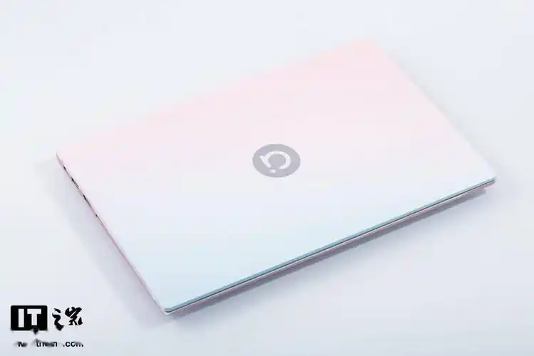 【it之家开箱】华硕 adolbook 13 迷幻海洋配色图赏