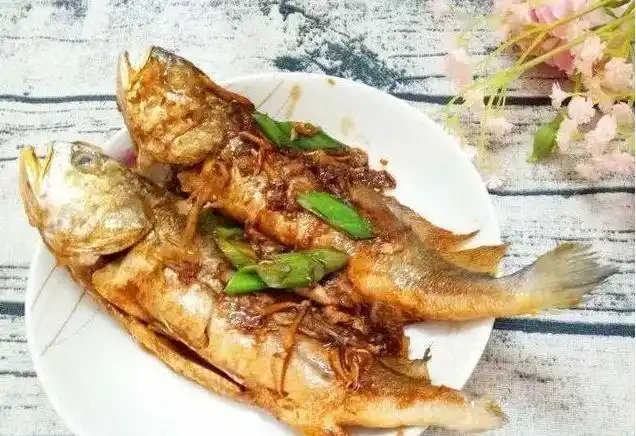 原创美食精选豆皮金针菇红烧鱼麻辣孜然排骨洋葱木耳鸡蛋炒肉