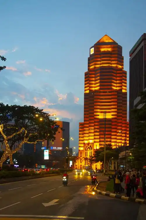 时尚的都市傲娇的骑兵吉隆坡城市观光揽胜