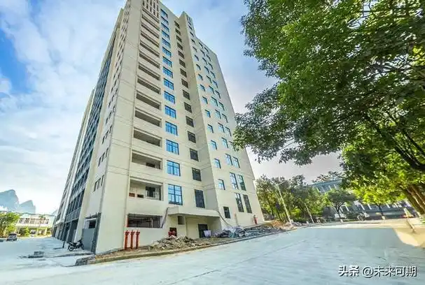 除此之外,河池学院新校区的建设对于推动宜州新区的经济发展也有着