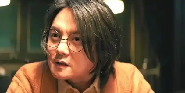 本以为尹正长发已经很帅了,没想到寸头照更逆天,神仙颜值!