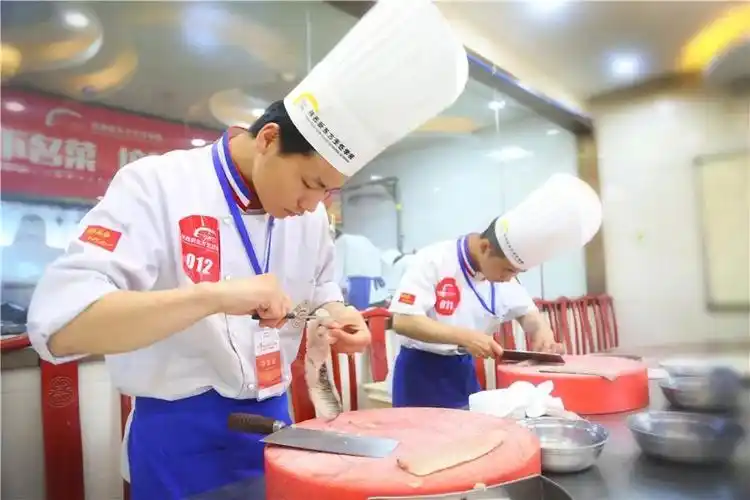 一个月厨师速成培训班_学厨师_陕西新东方烹饪学校